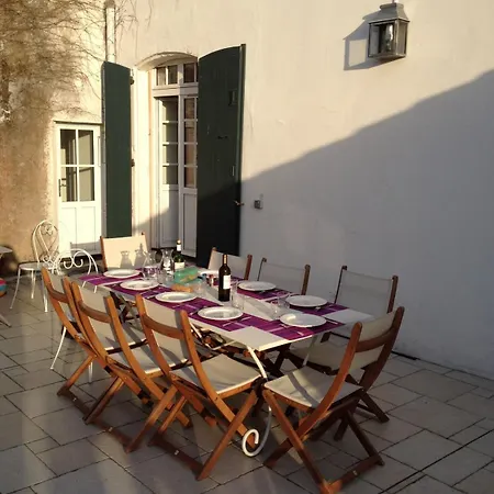 House 14 Pers - And Shops Within Walking Distance - Garden *